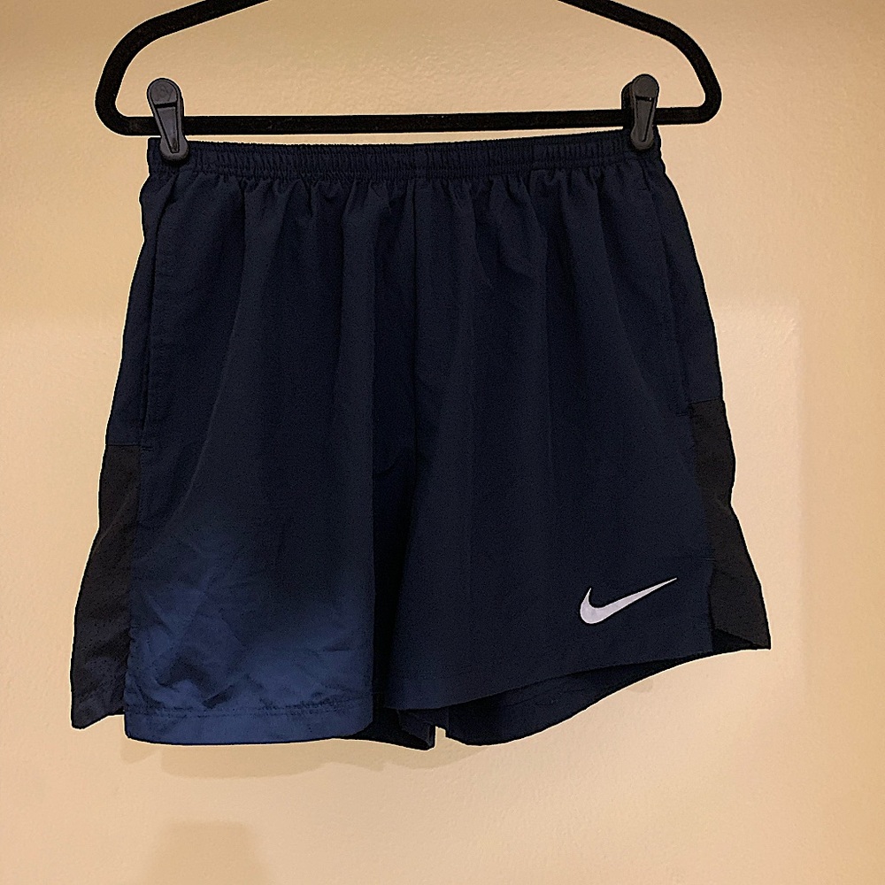 Nike shorts size large